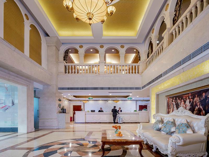 Vienna International Hotel Taicang Nanyang Plaza Екстериор снимка