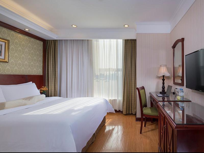 Vienna International Hotel Taicang Nanyang Plaza Екстериор снимка