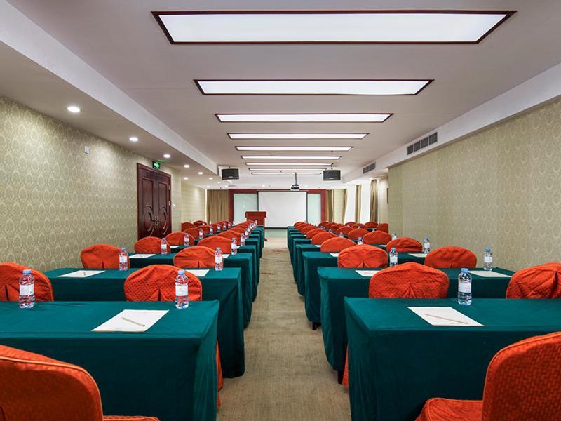 Vienna International Hotel Taicang Nanyang Plaza Екстериор снимка