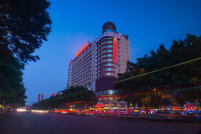 Vienna International Hotel Taicang Nanyang Plaza Екстериор снимка